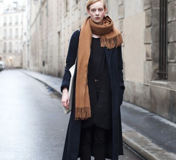 با مانتو های تیره چه شال هایی ست کنیم؟